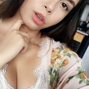 Natha_Jones featured webcam